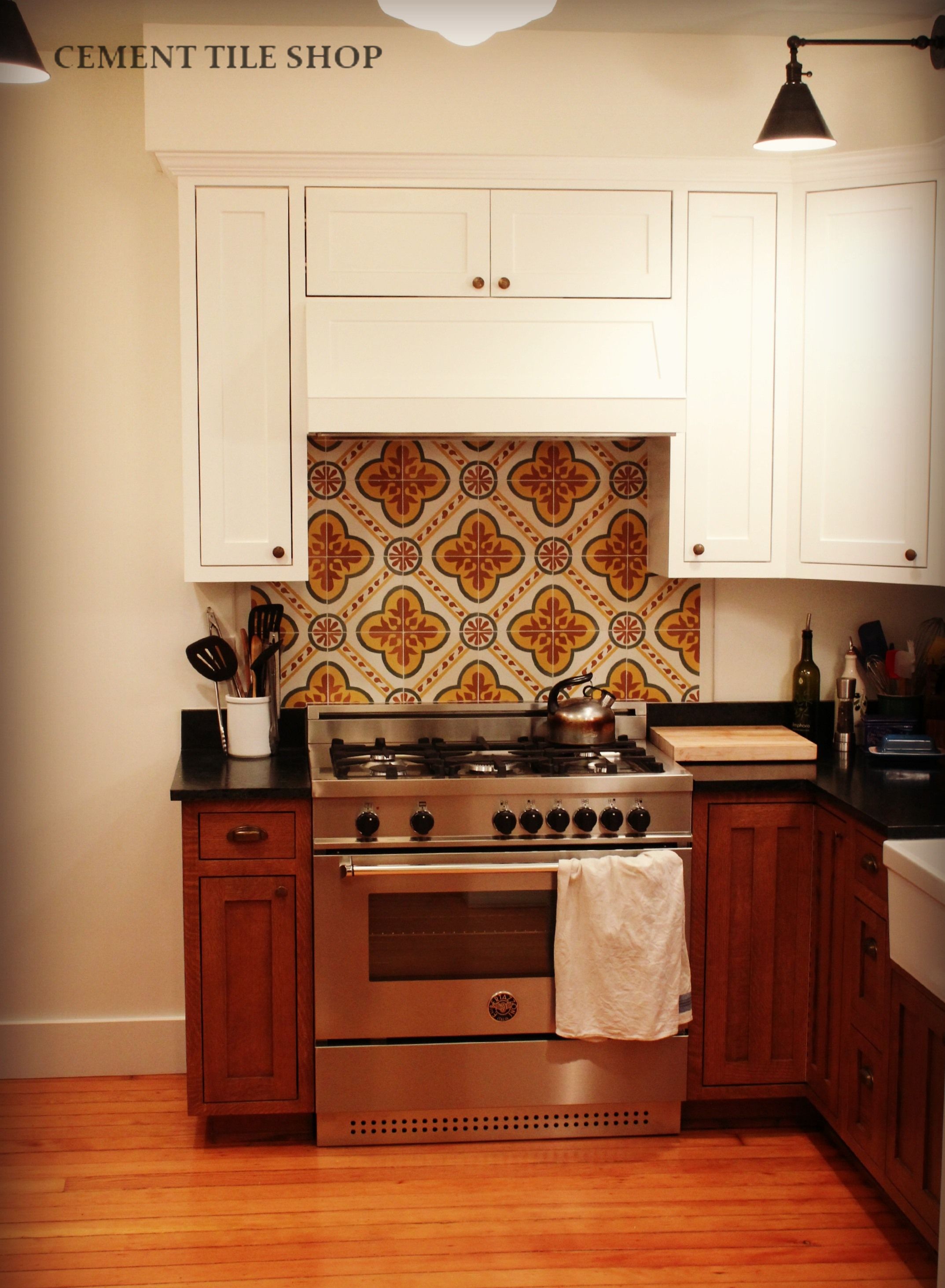 Custom Made Kitchen Backsplash Using A Floral Tile By Anderson